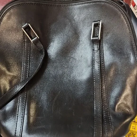 Vintage Saks 5th Ave Genuine Leather Black Bucket Structured Shoulder Bag Purse - Picture 1 of 13